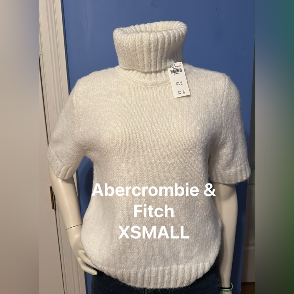 Abercrombie & Fitch Cream Short Sleeve Turtleneck